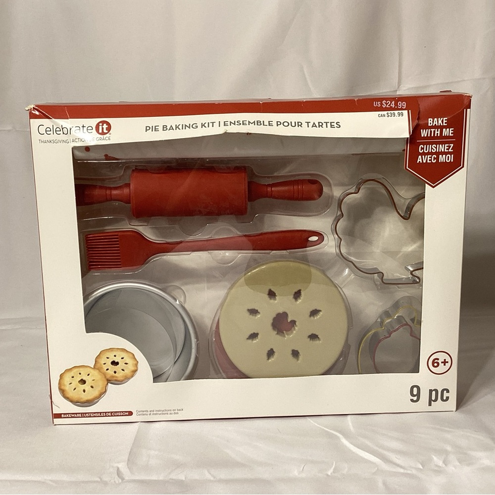 Celebrate It Thanksgiving Pie Baking Kit